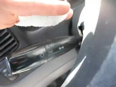 Vehicul casat kia shuma 1.5 cat al anului 1999 alimentat g/bf