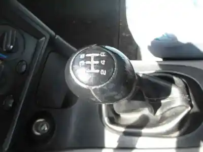 Vehicul casat kia shuma 1.5 cat al anului 1999 alimentat g/bf