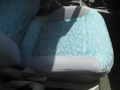 Vehicul casat kia shuma 1.5 cat al anului 1999 alimentat g/bf