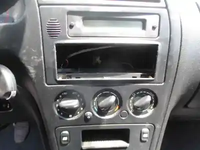 Sloopvoertuig citroen xsara berlina 1.6 16v cat (nfu / tu5jp4) van het jaar 2001 aangedreven nfu