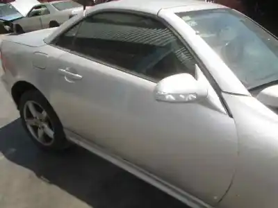 Véhicule à la ferraille mercedes-benz clase slk (w170) roadster 320 (170.465) de l'année 2002 alimenté m112947