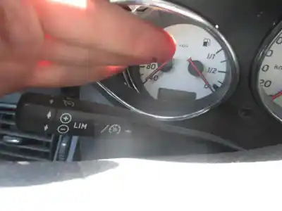 Véhicule à la ferraille mercedes-benz clase slk (w170) roadster 320 (170.465) de l'année 2002 alimenté m112947
