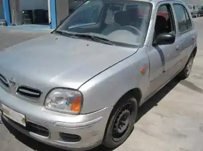 Veicolo di demolizione nissan micra (k11) alpine (1996) dell'anno 2002 alimentato cg10