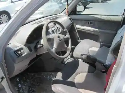 Veicolo di demolizione nissan micra (k11) alpine (1996) dell'anno 2002 alimentato cg10