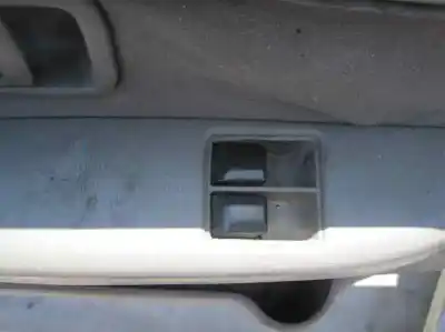 Veicolo di demolizione nissan micra (k11) alpine (1996) dell'anno 2002 alimentato cg10