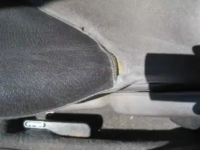 Veicolo di demolizione nissan micra (k11) alpine (1996) dell'anno 2002 alimentato cg10