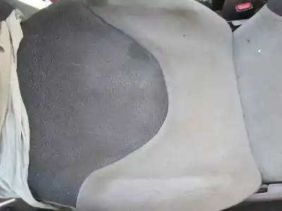 Veicolo di demolizione nissan micra (k11) alpine (1996) dell'anno 2002 alimentato cg10