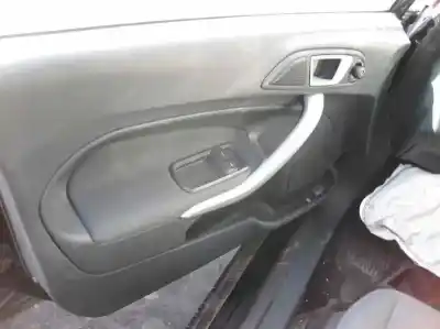 Veicolo di demolizione ford fiesta (cb1) ambiente dell'anno 2013 alimentato snjb
