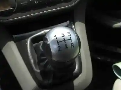 Здавання транспортного засобу ford focus c-max (cap) ambiente (d) року 2005 потужний g8da