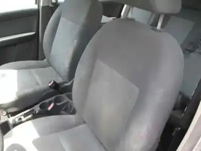 Здавання транспортного засобу ford focus c-max (cap) ambiente (d) року 2005 потужний g8da