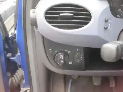 Hurda Aracı mercedes-benz clase a (w168) 160 (168.033) yılın 1999 güçlü 166960