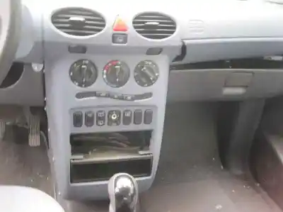 Hurda Aracı mercedes-benz clase a (w168) 160 (168.033) yılın 1999 güçlü 166960
