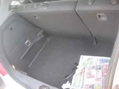 Veicolo di demolizione opel corsa d ´´111 years´´ dell'anno 2008 alimentato z13dtj