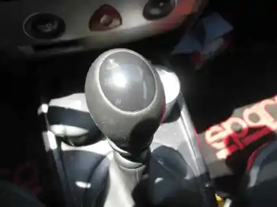 Утилизация автомобиля renault megane ii berlina 3p 1.9 dci diesel 120 cv / 88 kw года 2003 питание f9q b8