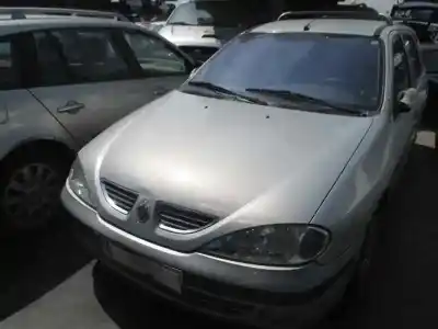 Scrapping Vehicle RENAULT MEGANE I FASE 2 GRANDTOUR (KA..) 1.6 16V Authentique of the year 2001 powered K4M A7