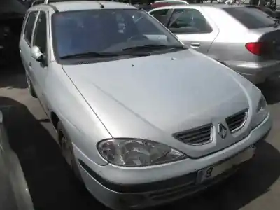 Scrapping Vehicle renault megane i fase 2 grandtour (ka..) 1.6 16v authentique of the year 2001 powered k4m a7