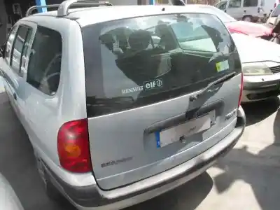 Scrapping Vehicle renault megane i fase 2 grandtour (ka..) 1.6 16v authentique of the year 2001 powered k4m a7