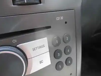 Verschrottungsfahrzeug opel astra h berlina 1.6 16v des jahres 2005 angetrieben z16xep