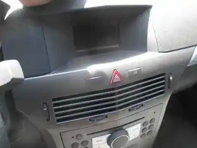 Verschrottungsfahrzeug opel astra h berlina 1.6 16v des jahres 2005 angetrieben z16xep
