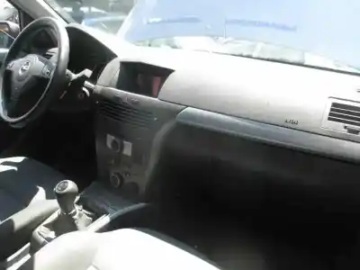 Verschrottungsfahrzeug opel astra h berlina 1.6 16v des jahres 2005 angetrieben z16xep