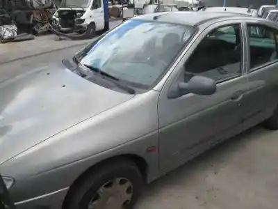 Veículo de Sucata renault megane i berlina hatchback (ba0) 1.6e europa do ano 1998 alimentado k7m