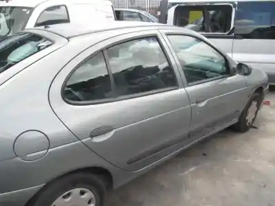 Veículo de Sucata renault megane i berlina hatchback (ba0) 1.6e europa do ano 1998 alimentado k7m