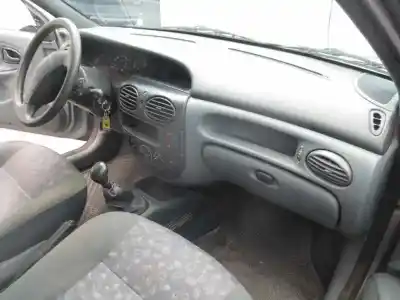 Veículo de Sucata renault megane i berlina hatchback (ba0) 1.6e europa do ano 1998 alimentado k7m