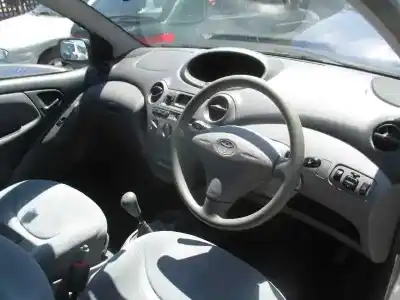 Veicolo di demolizione toyota yaris (ncp1/nlp1/scp1) 1.0 cat dell'anno 1998 alimentato 1sz-fe