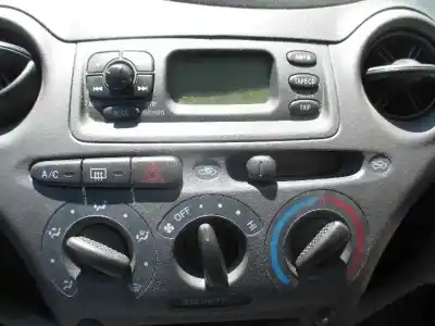 Veicolo di demolizione toyota yaris (ncp1/nlp1/scp1) 1.0 cat dell'anno 1998 alimentato 1sz-fe