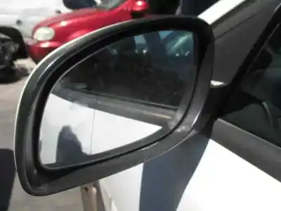 Veículo de Sucata opel vectra c berlina cosmo do ano 2005 alimentado z19dt