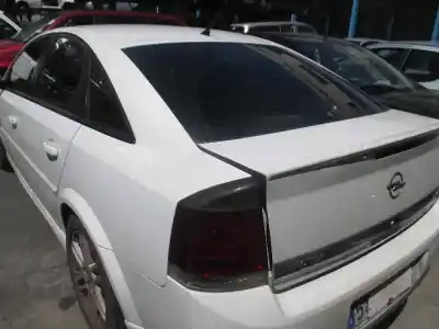 Veículo de Sucata opel vectra c berlina cosmo do ano 2005 alimentado z19dt