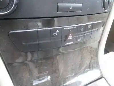 Veículo de Sucata mercedes-benz clase e (w211) berlina e 270 cdi (211.016) do ano 2004 alimentado d 647961