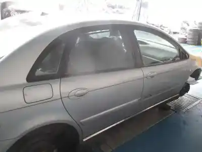 Véhicule à la ferraille citroen c5 berlina attraction de l'année 2005 alimenté 9hz