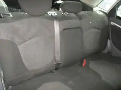 Véhicule à la ferraille citroen c5 berlina attraction de l'année 2005 alimenté 9hz