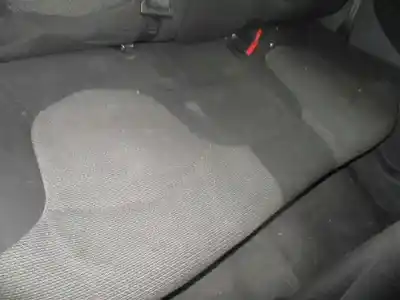 Véhicule à la ferraille citroen c5 berlina attraction de l'année 2005 alimenté 9hz
