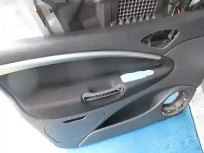 Véhicule à la ferraille citroen c5 berlina attraction de l'année 2005 alimenté 9hz