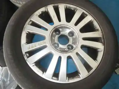 Véhicule à la ferraille citroen c5 berlina attraction de l'année 2005 alimenté 9hz