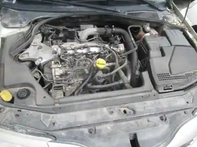 Verschrottungsfahrzeug renault laguna ii grandtour (kg0) expression des jahres 2003 angetrieben f9q c7