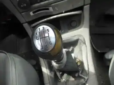 Verschrottungsfahrzeug renault laguna ii grandtour (kg0) expression des jahres 2003 angetrieben f9q c7