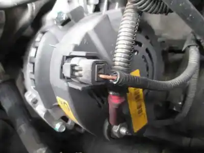 Verschrottungsfahrzeug renault laguna ii grandtour (kg0) expression des jahres 2003 angetrieben f9q c7