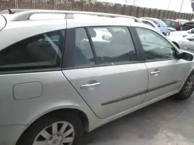 Verschrottungsfahrzeug renault laguna ii grandtour (kg0) expression des jahres 2003 angetrieben f9q c7