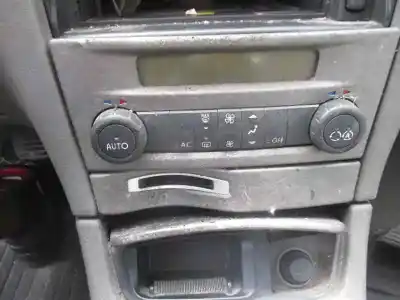 Verschrottungsfahrzeug renault laguna ii grandtour (kg0) expression des jahres 2003 angetrieben f9q c7