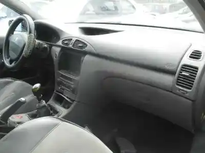 Verschrottungsfahrzeug renault laguna ii grandtour (kg0) expression des jahres 2003 angetrieben f9q c7
