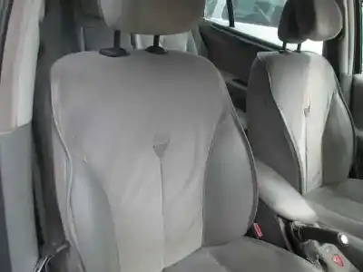 Verschrottungsfahrzeug renault laguna ii grandtour (kg0) expression des jahres 2003 angetrieben f9q c7