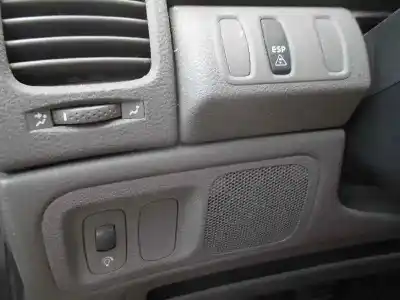 Verschrottungsfahrzeug renault laguna ii grandtour (kg0) expression des jahres 2003 angetrieben f9q c7