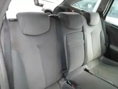 Verschrottungsfahrzeug renault laguna ii grandtour (kg0) expression des jahres 2003 angetrieben f9q c7