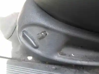 Sloopvoertuig ford mondeo berlina (gd) ambiente van het jaar 1999 aangedreven seb