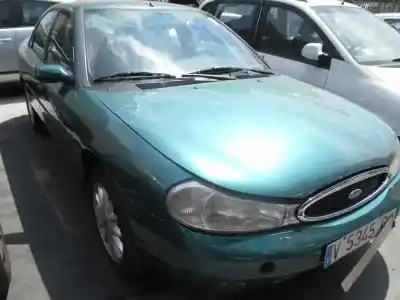 Sloopvoertuig ford mondeo berlina (gd) ambiente van het jaar 1999 aangedreven seb