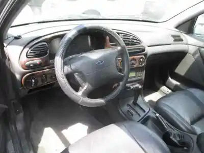 Sloopvoertuig ford mondeo berlina (gd) ambiente van het jaar 1999 aangedreven seb