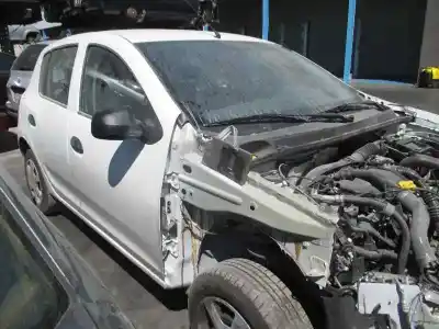 Veicolo di demolizione dacia sandero ambiance dell'anno 2014 alimentato k9k c6